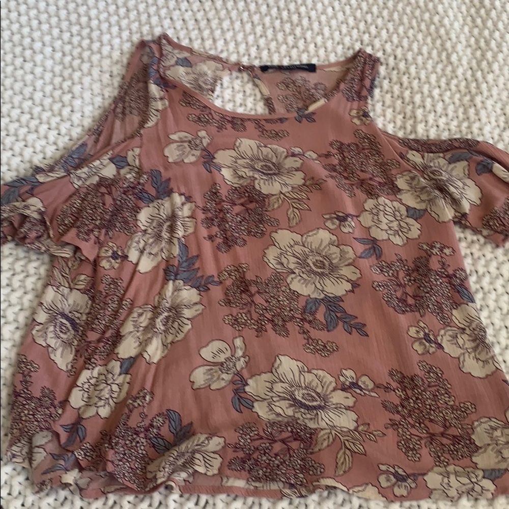Off the shoulder shirt!